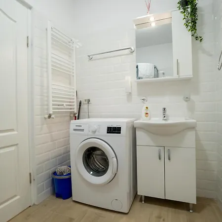 Lovely New Balcony Apartment Cismigiu Park - Pop5 Bucharest Exterior photo