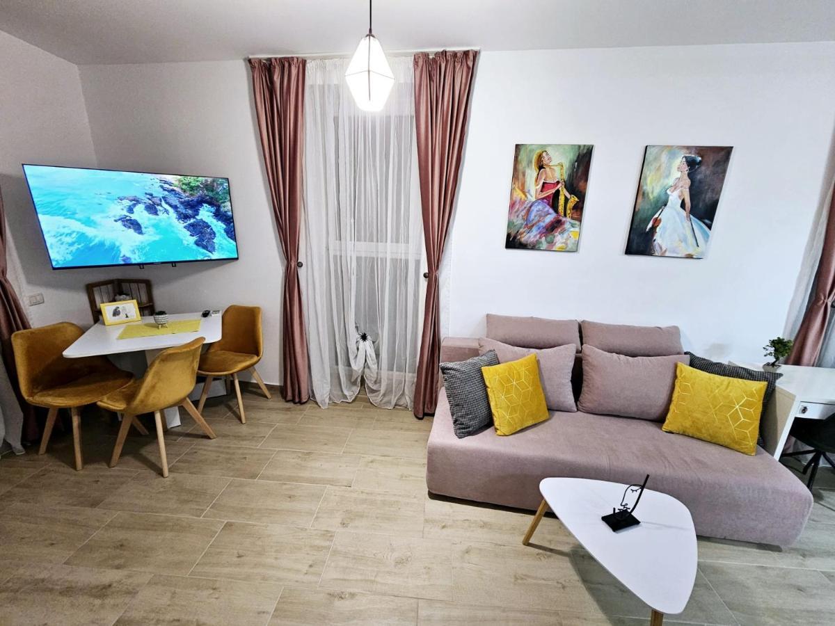 Apartment Lovely New Balcony Cismigiu Park - Pop5
