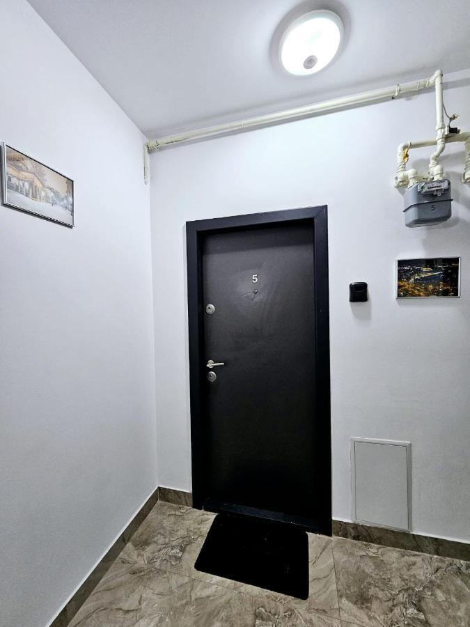 Lovely New Balcony Cismigiu Park - Pop5 * בוקרשט