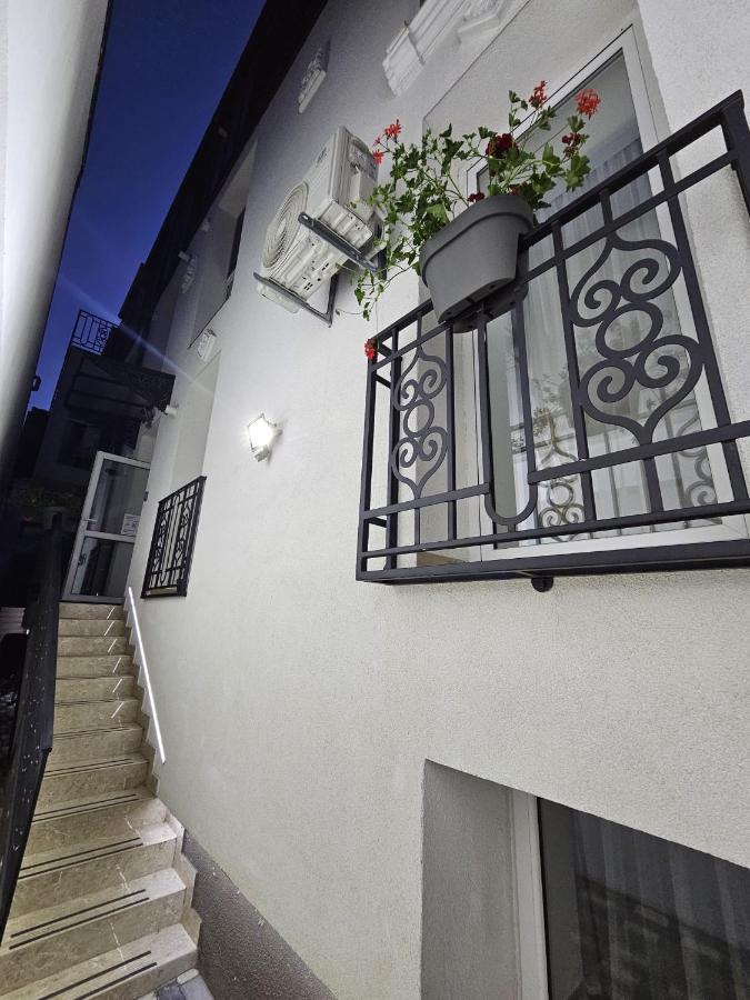 Lovely New Balcony Cismigiu Park - Pop5 * Bucharest
