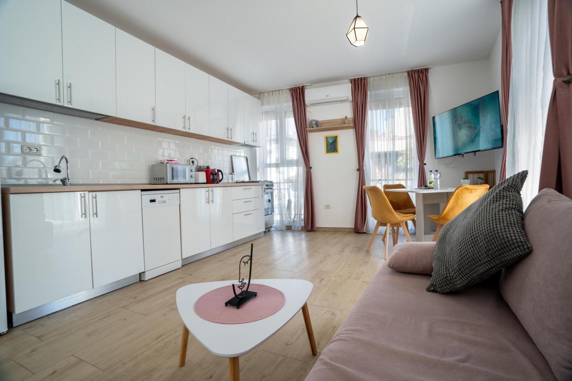 Lovely New Balcony Cismigiu Park - Pop5 * Bucharest