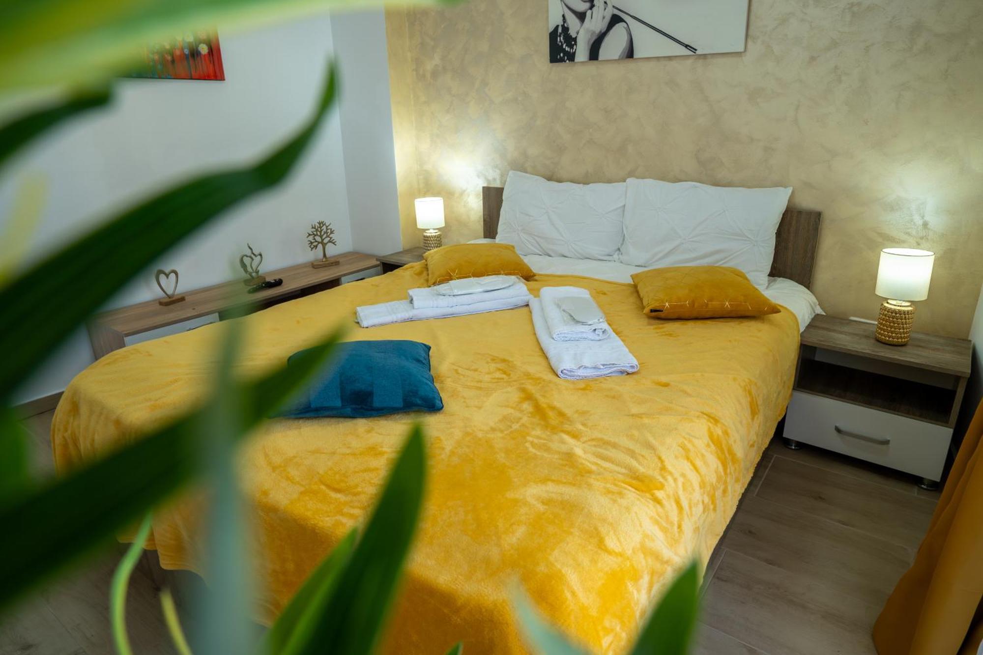 Apartment Lovely New Balcony Cismigiu Park - Pop5