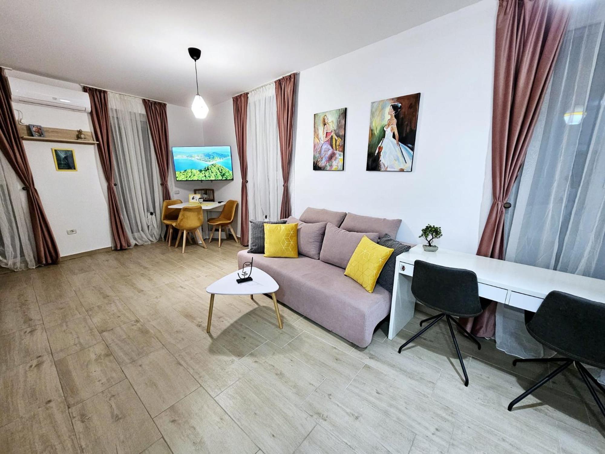 Apartment Lovely New Balcony Cismigiu Park - Pop5 Bucharest
