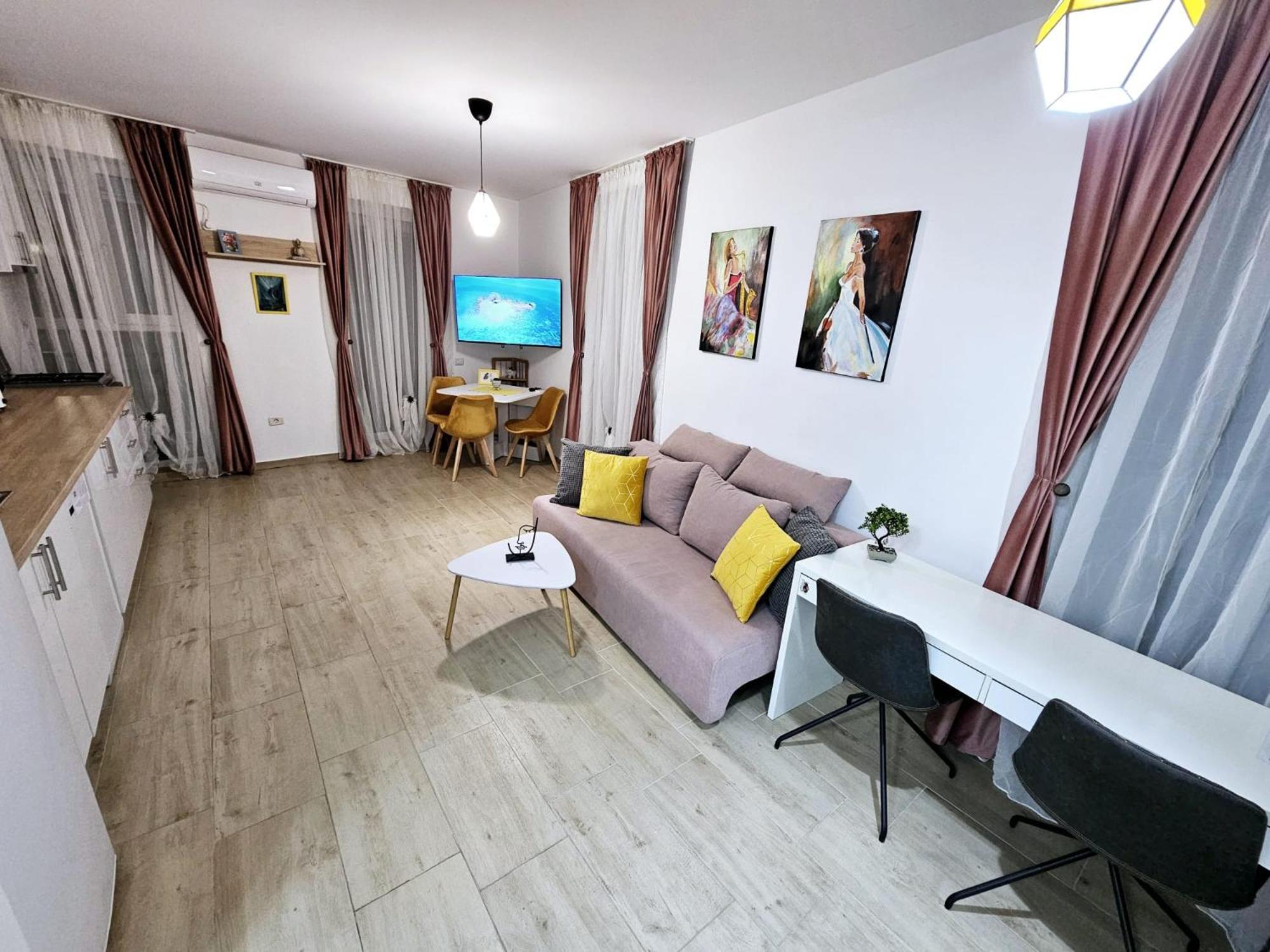 Apartment Lovely New Balcony Cismigiu Park - Pop5 Bucharest